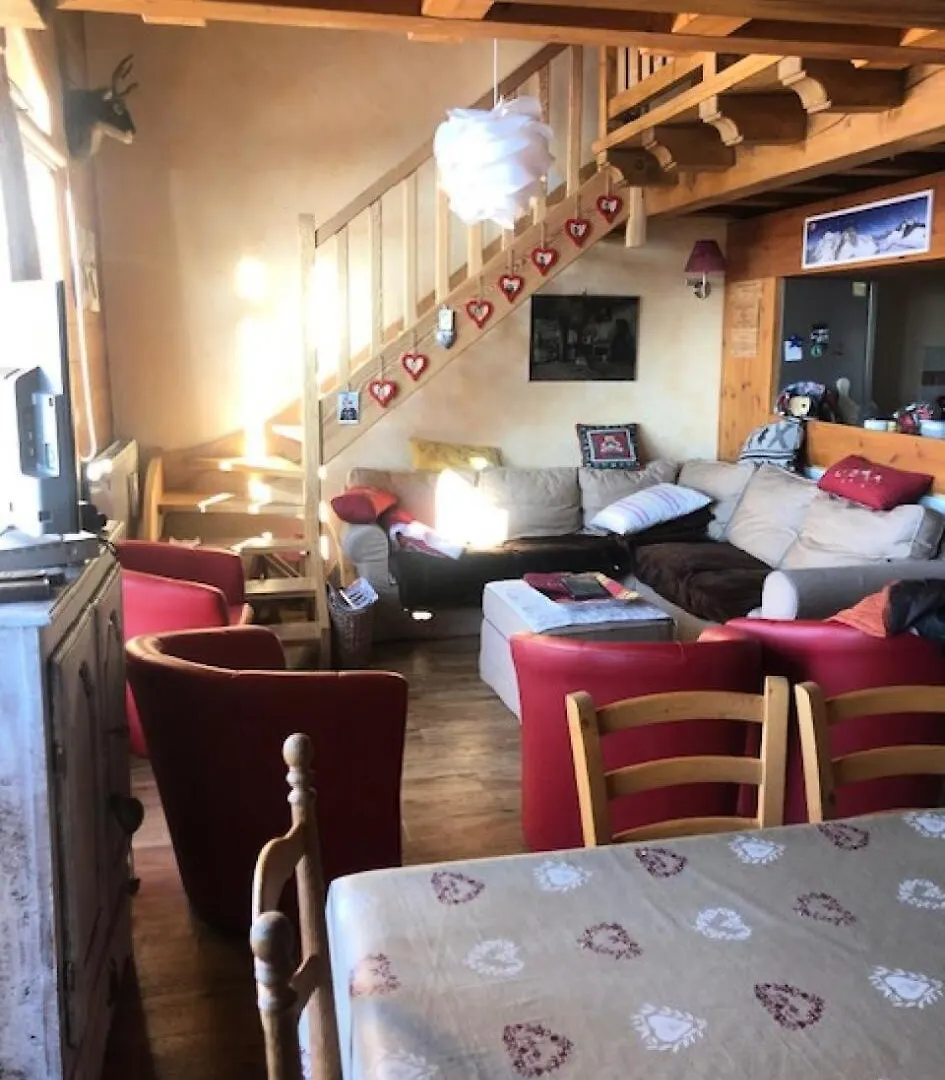 Chalet Du Valaisan - 4 Pieces Pour 10 Personnes 881 Montvalezan